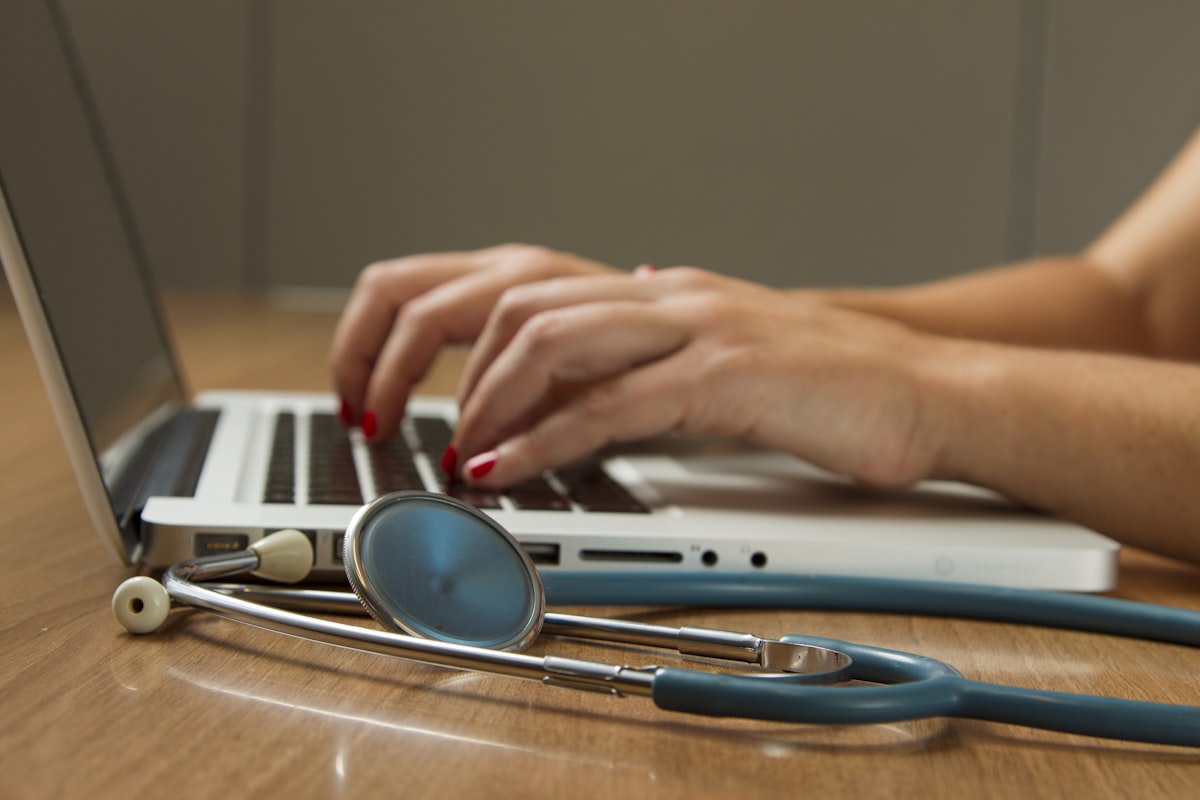 Secure File Sharing for Healthcare: HIPAA Compliance
